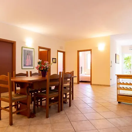 Vittoria Holiday home *